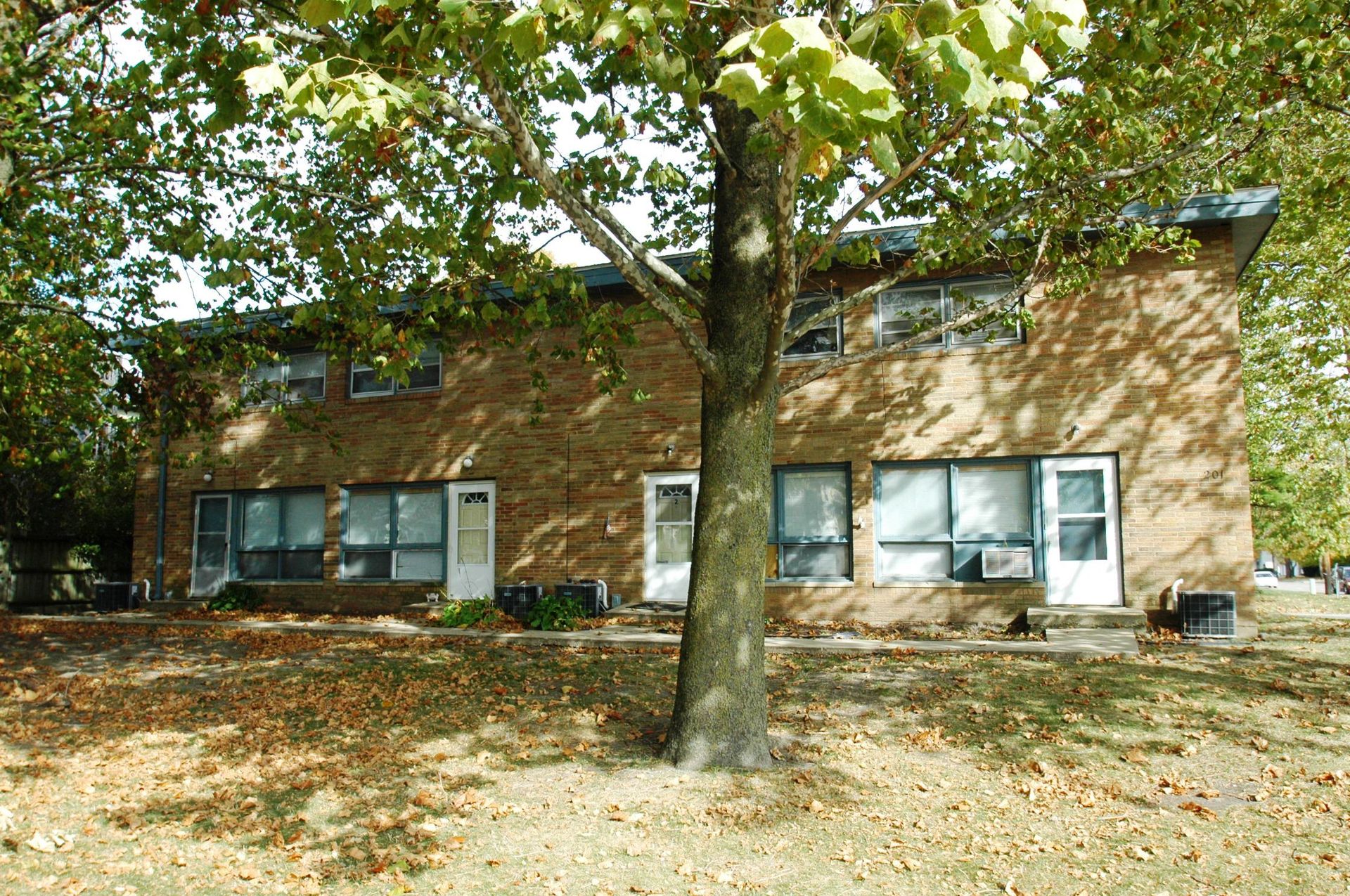 Bloomington Apartment: 201 Davis Ave