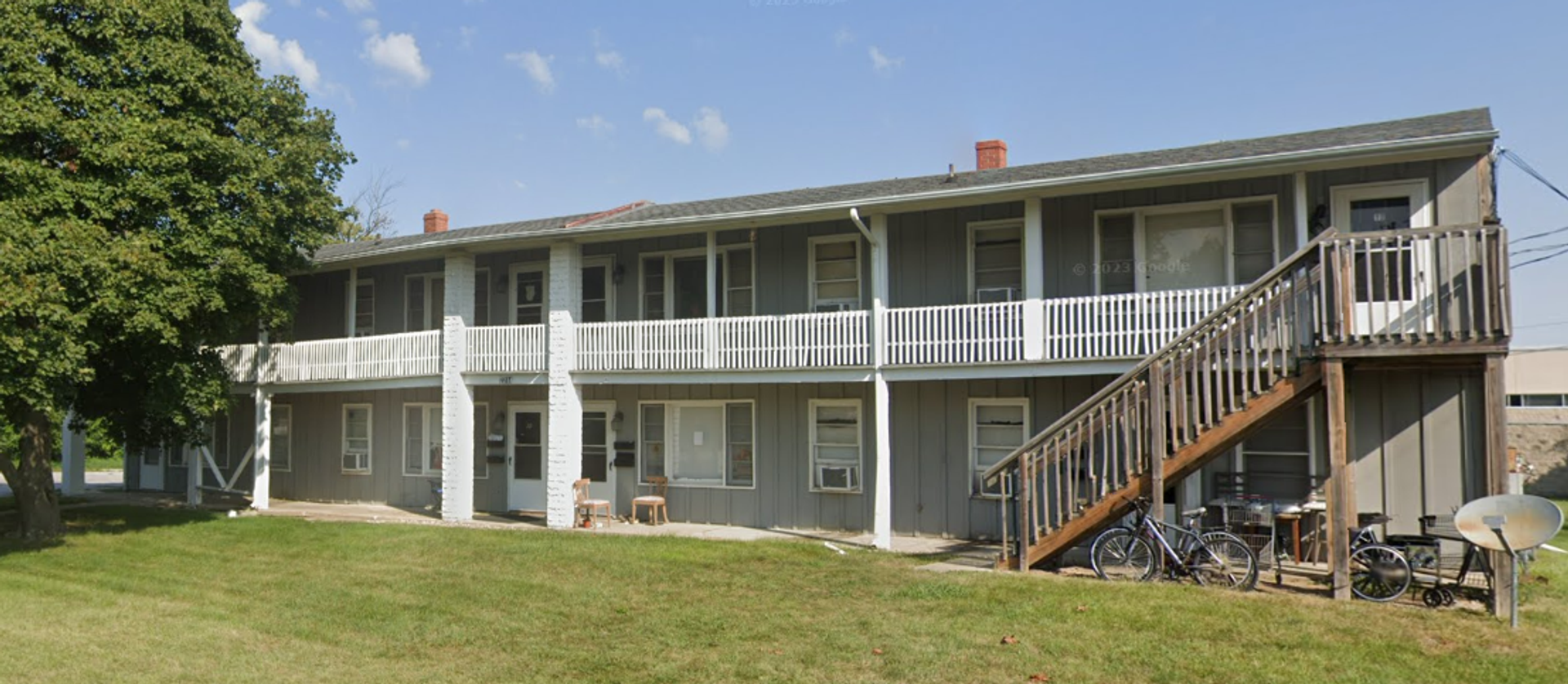 Bloomington Apartment: 2213 Peirce Ave