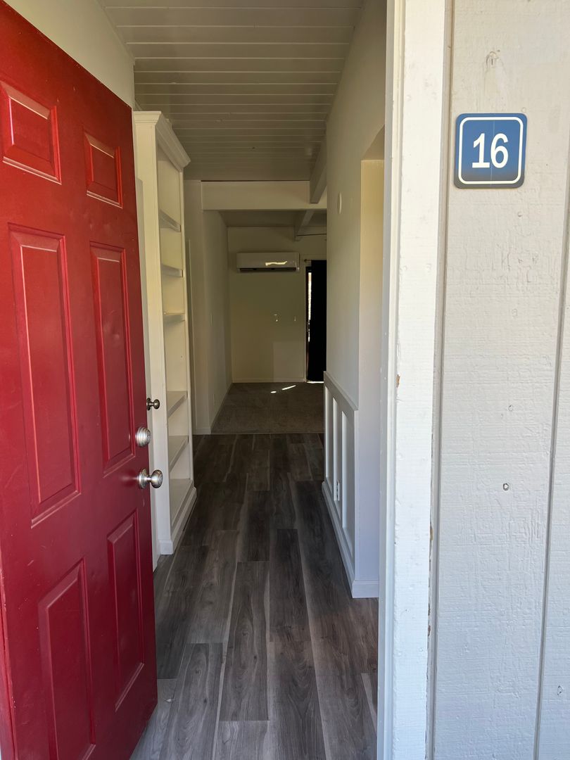 San Andreas Apartment: 342 E. St. Charles Street