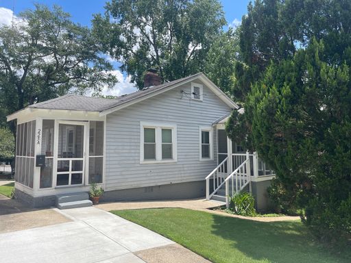 Charming Duplex on Quiet Street - Close to It All! – photo 1