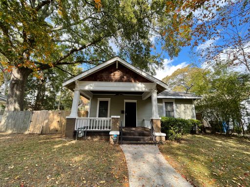 Grant Park/Peoplestown Bungalow with Huge Backyard! – photo 1