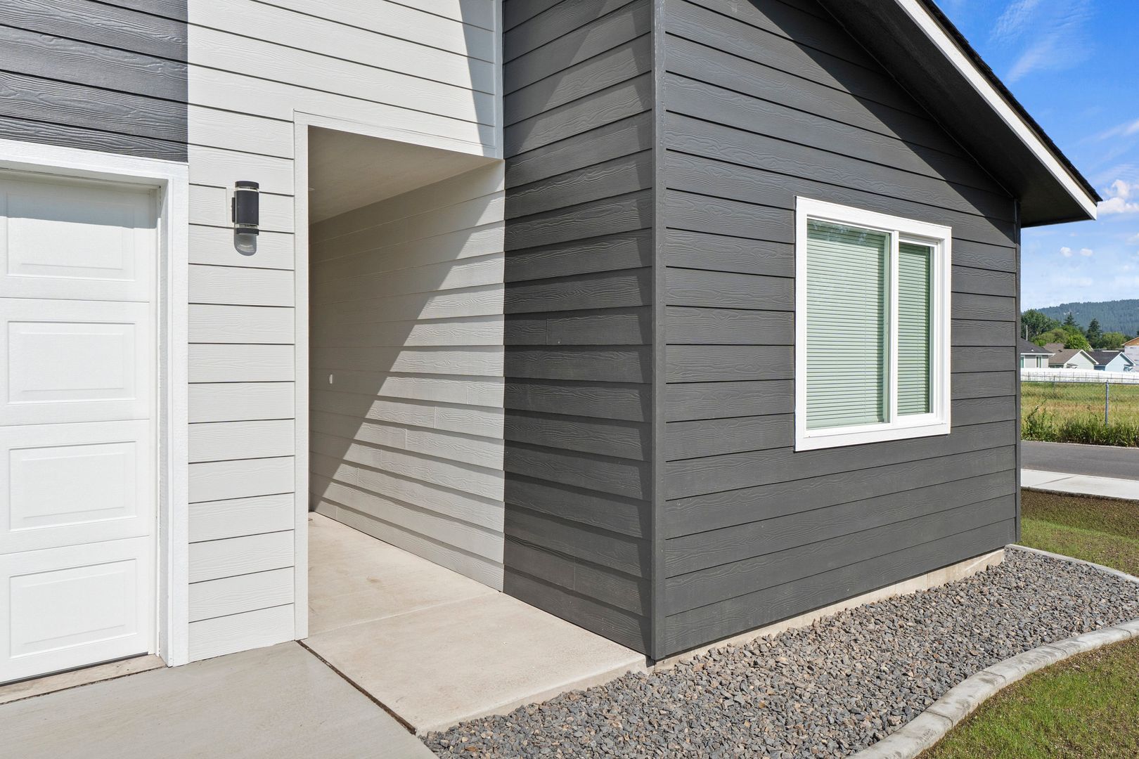 ZERO-STEP Rancher for Rent in Spokane Valley!