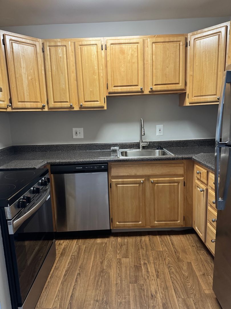 Philadelphia Apartment: 7841 Ridge Avenue