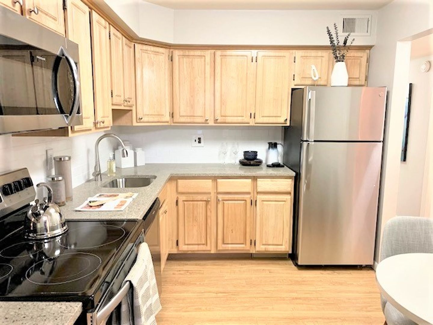 Langhorne Apartment: 100 Barclay Court