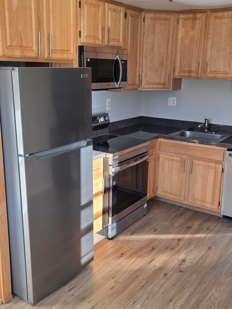 Marlton Apartment: 101 Conestoga Drive #220