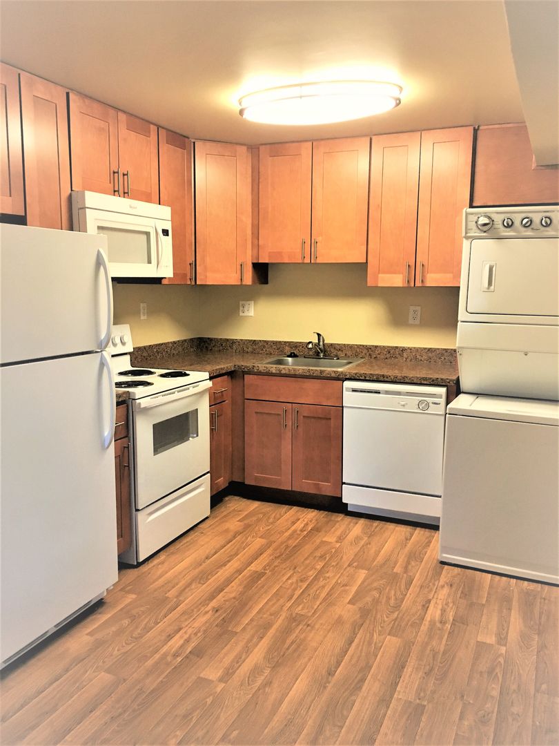 Marlton Apartment: 101 Conestoga Drive #220