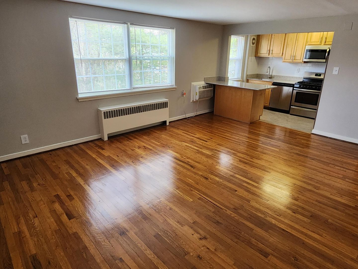 Wynnewood Apartment: 250 E. Wynnewood Road