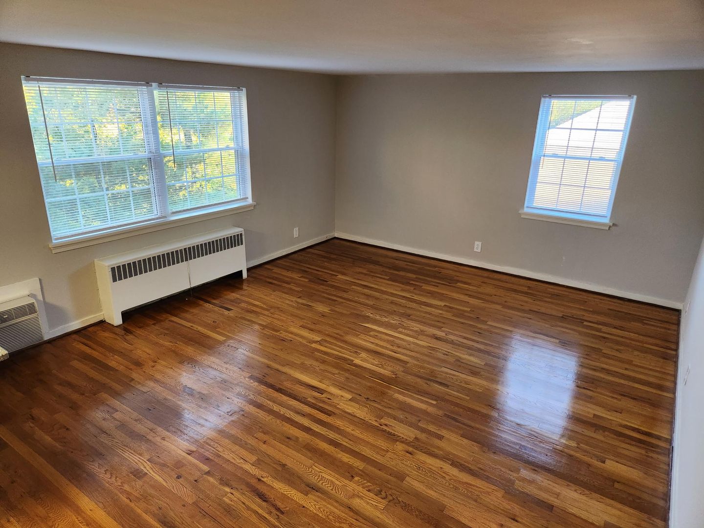 Wynnewood Apartment: 250 E. Wynnewood Road