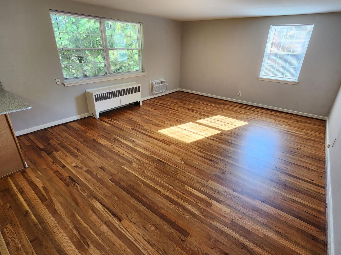 Wynnewood Apartment: 250 E. Wynnewood Road