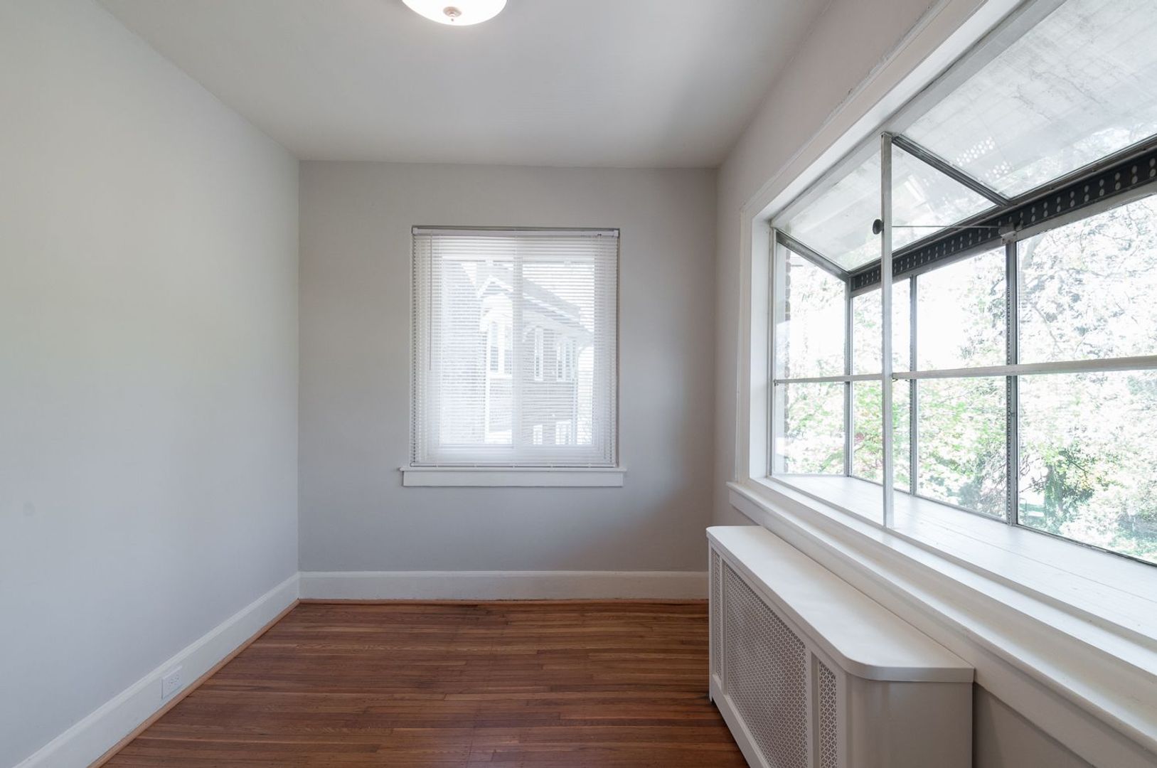 Narberth Apartment: 280 Haverford Ave.