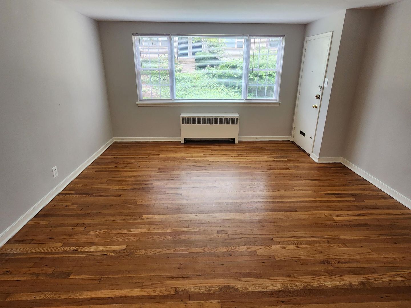 Wynnewood Apartment: 250 E. Wynnewood Road