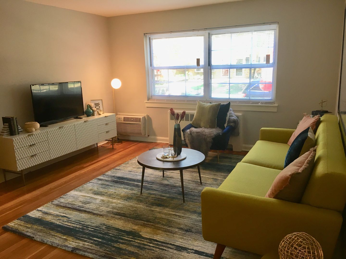 Collingswood Apartment: 213 Garfield Avenue