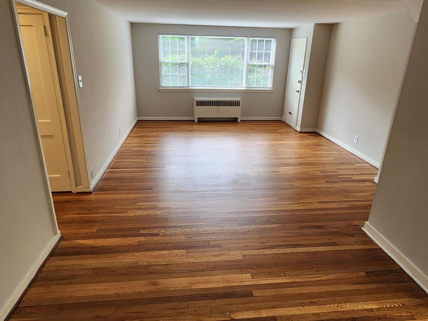 Wynnewood Apartment: 250 E. Wynnewood Road