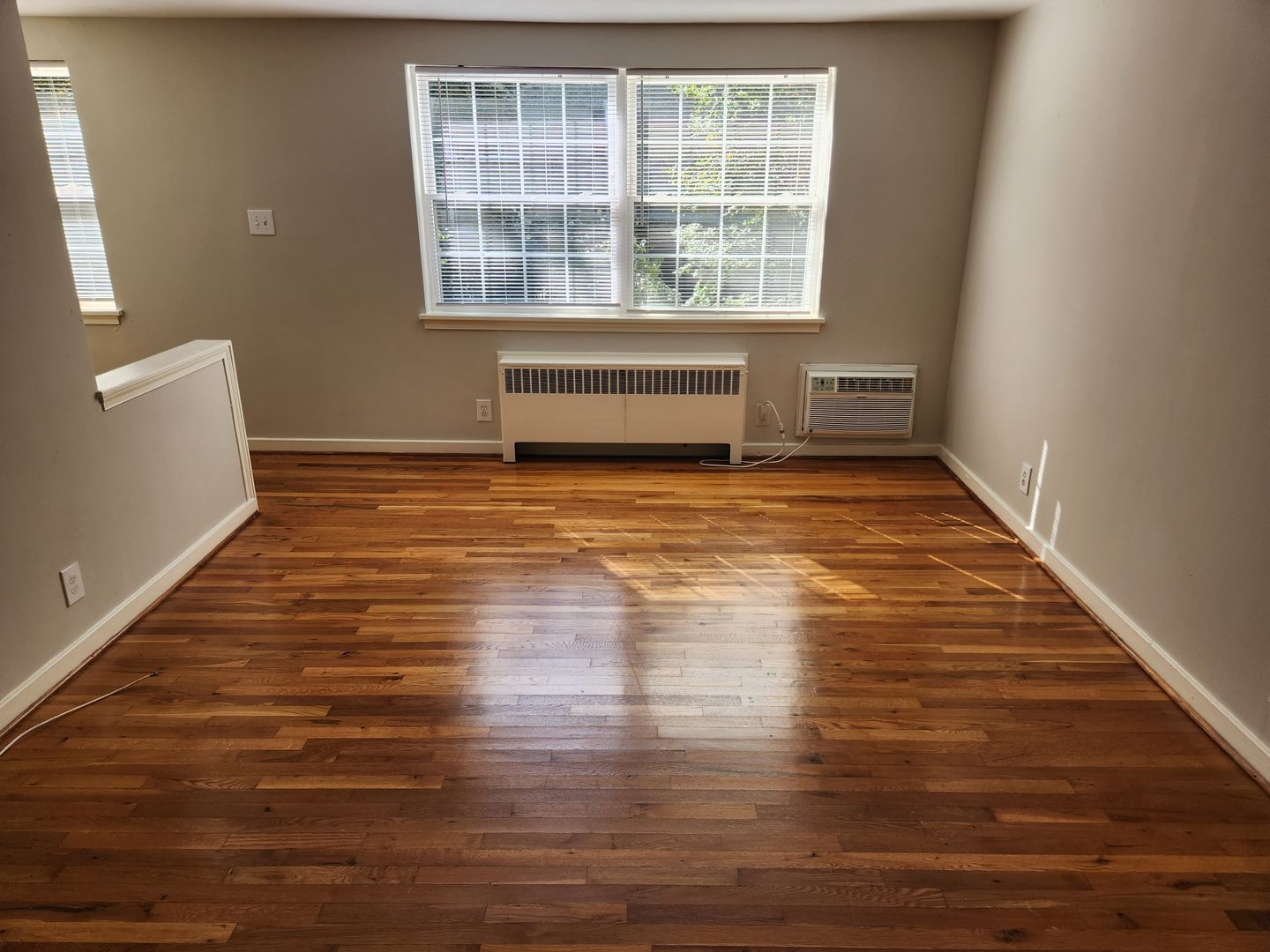 Wynnewood Apartment: 250 E. Wynnewood Road