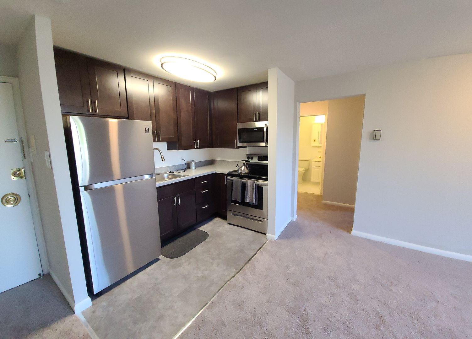 Philadelphia Apartment: 7841 Ridge Avenue