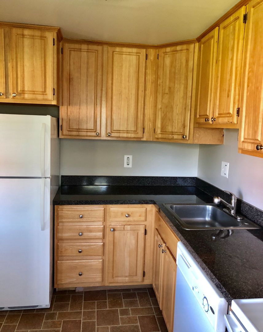 Marlton Apartment: 101 Conestoga Drive #220