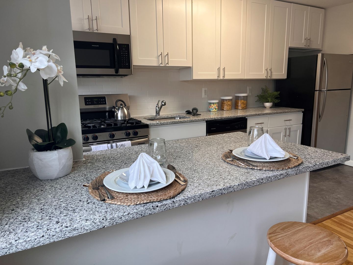 Bala Cynwyd Apartment: 118 Montgomery Avenue