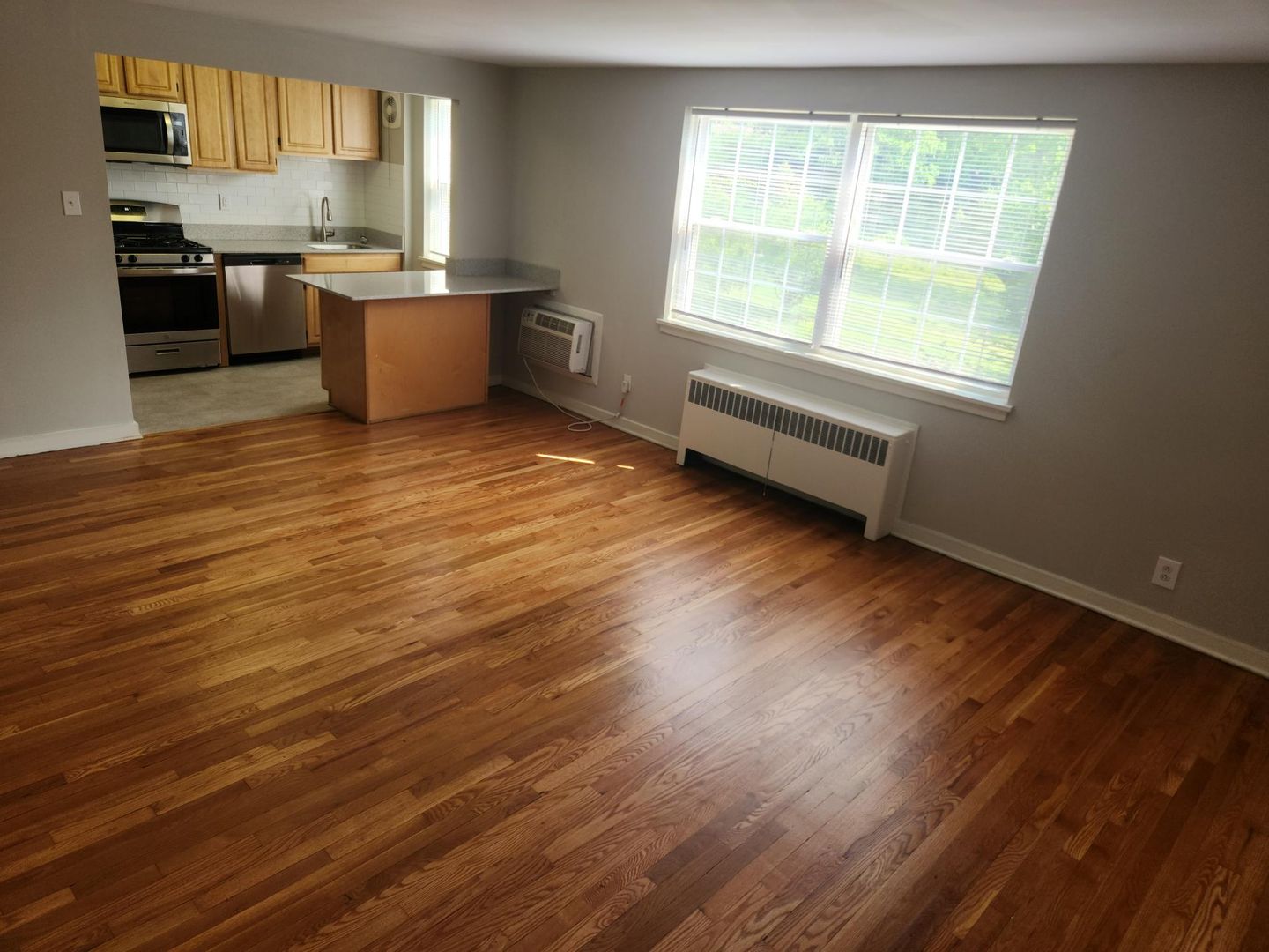 Wynnewood Apartment: 250 E. Wynnewood Road