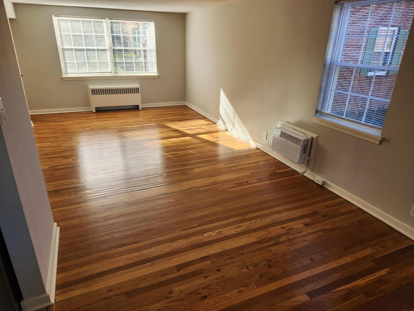 Wynnewood Apartment: 250 E. Wynnewood Road