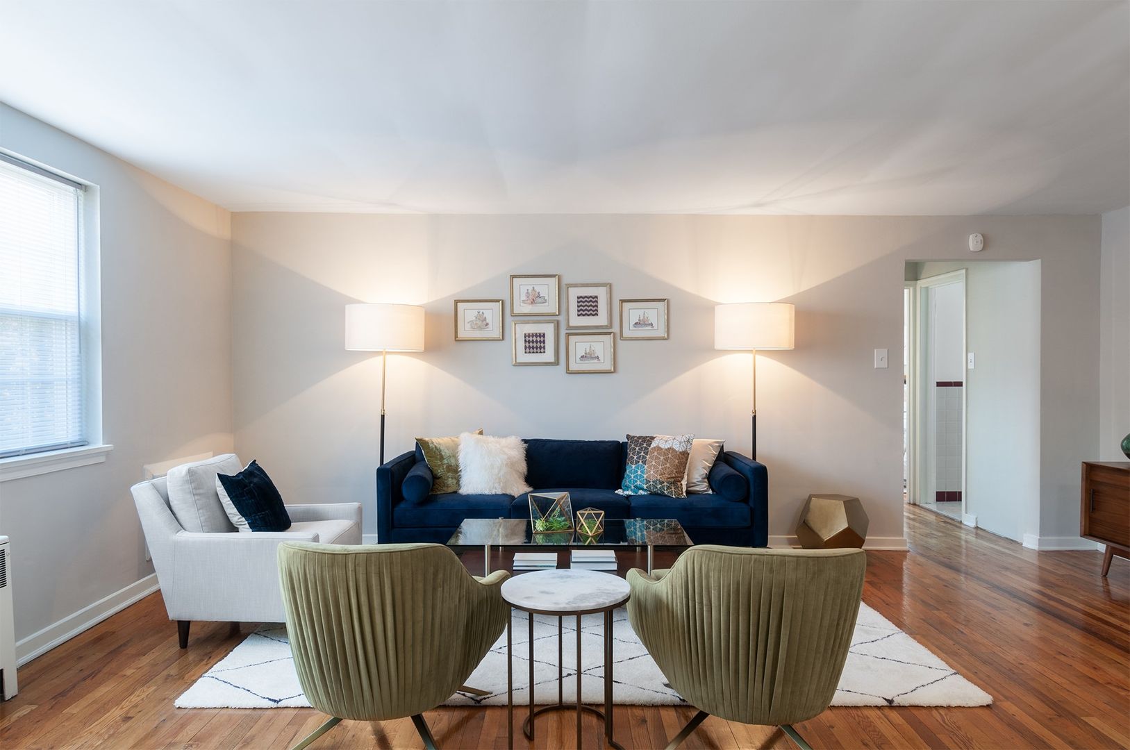 Wynnewood Apartment: 250 E. Wynnewood Road