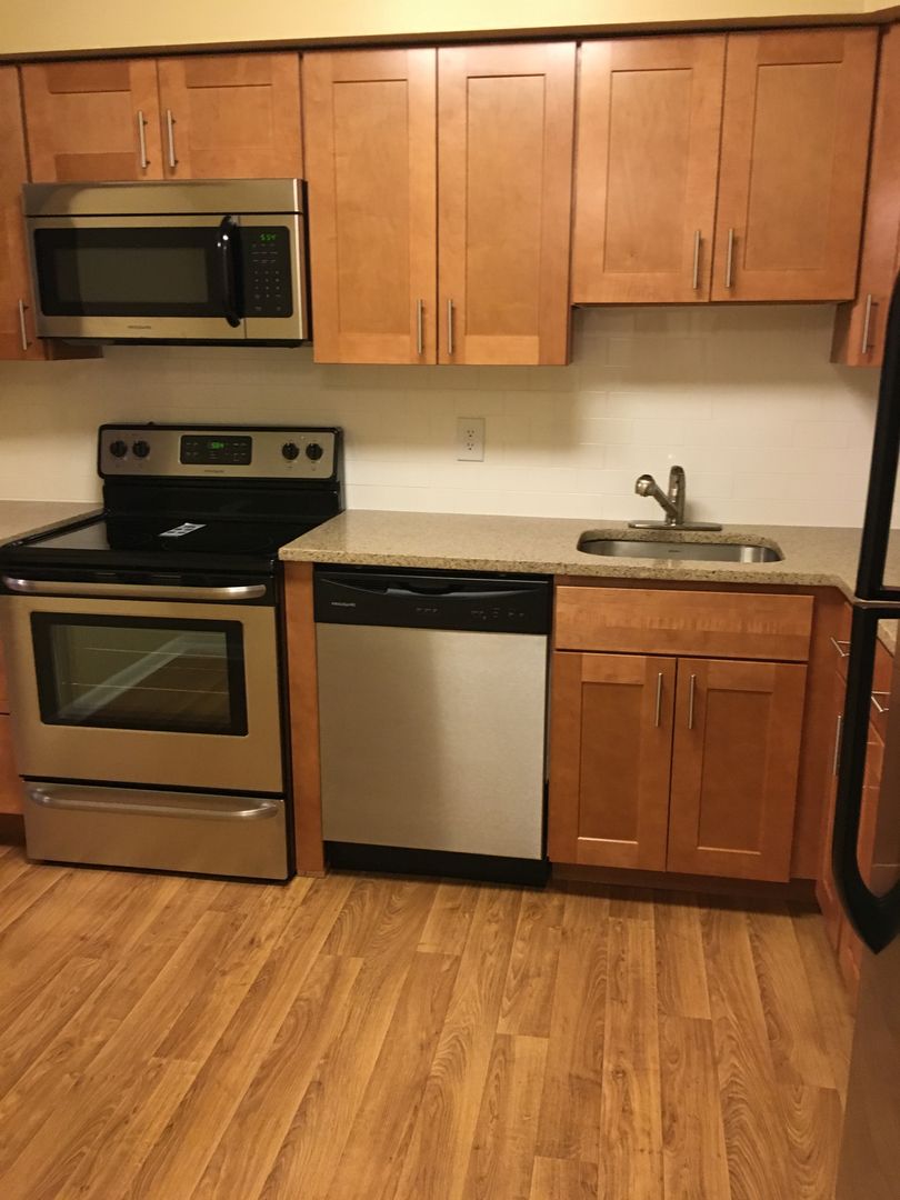 Langhorne Apartment: 100 Barclay Court