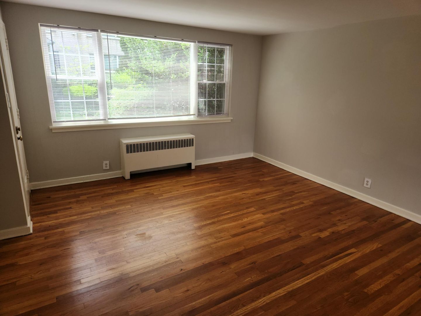 Wynnewood Apartment: 250 E. Wynnewood Road