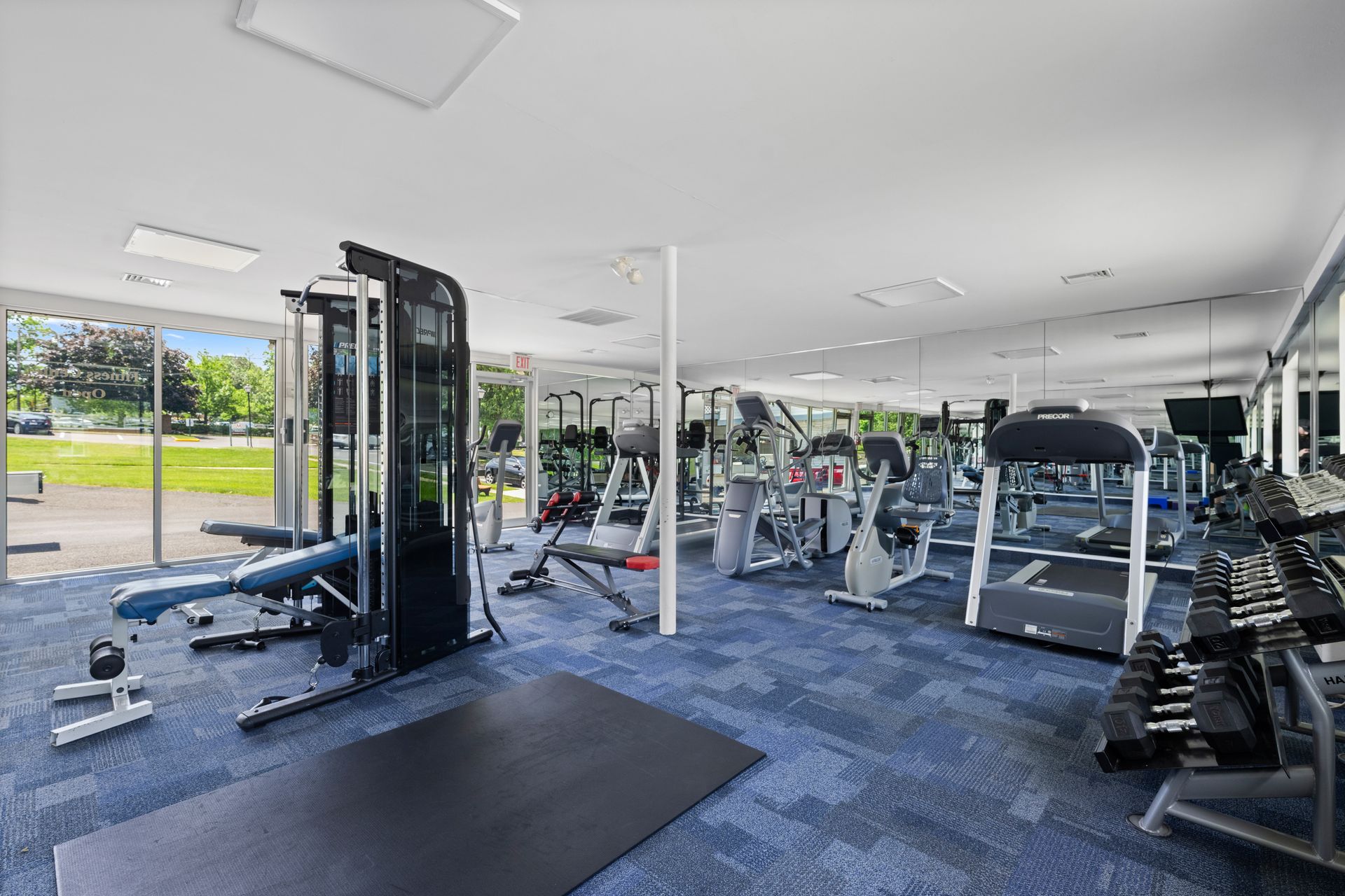 Gym at The Metropolitan (1 of 6)