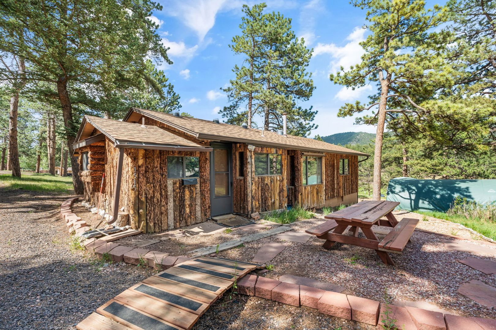 Woodland Park House: 1515 County Rd 21