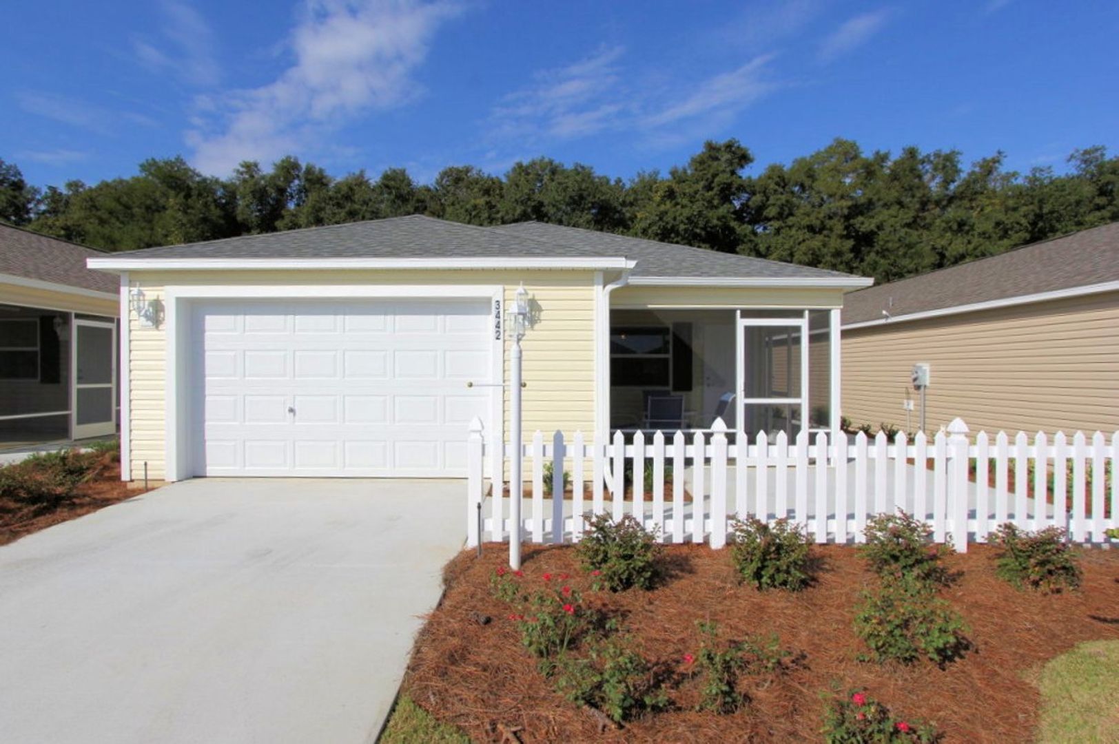 The Villages Apartment: 3442 Alwyne Avenue