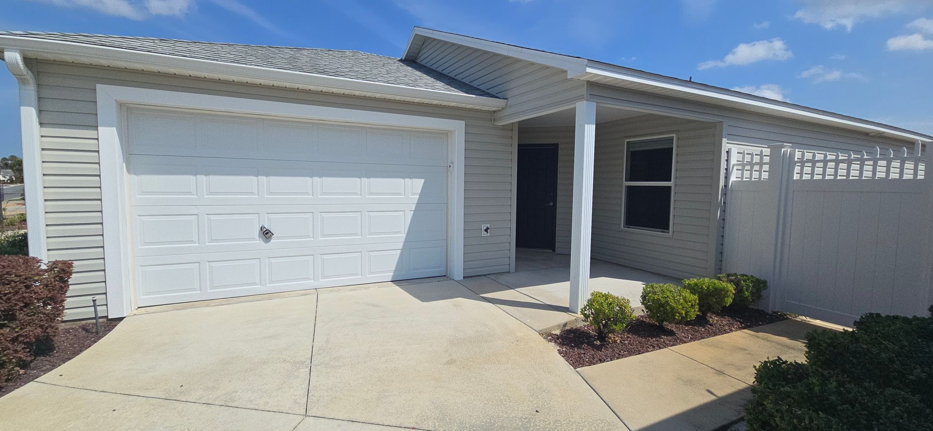 The Villages House: 2577 Lindewood St