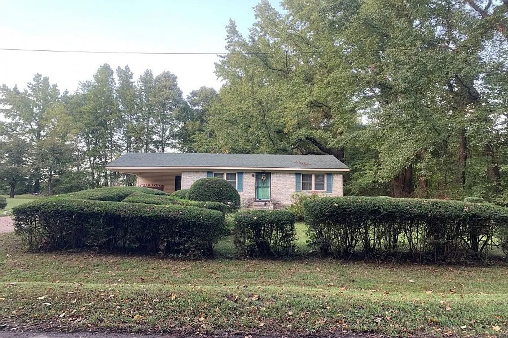 Ripley House: 956 Ross Rd
