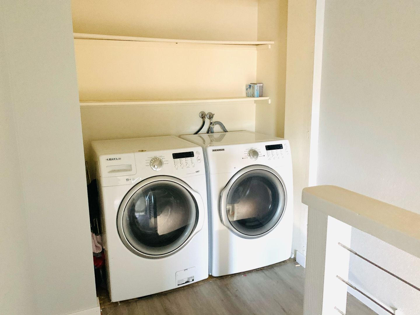 Lynnwood House: 18530 52nd Ave W D8