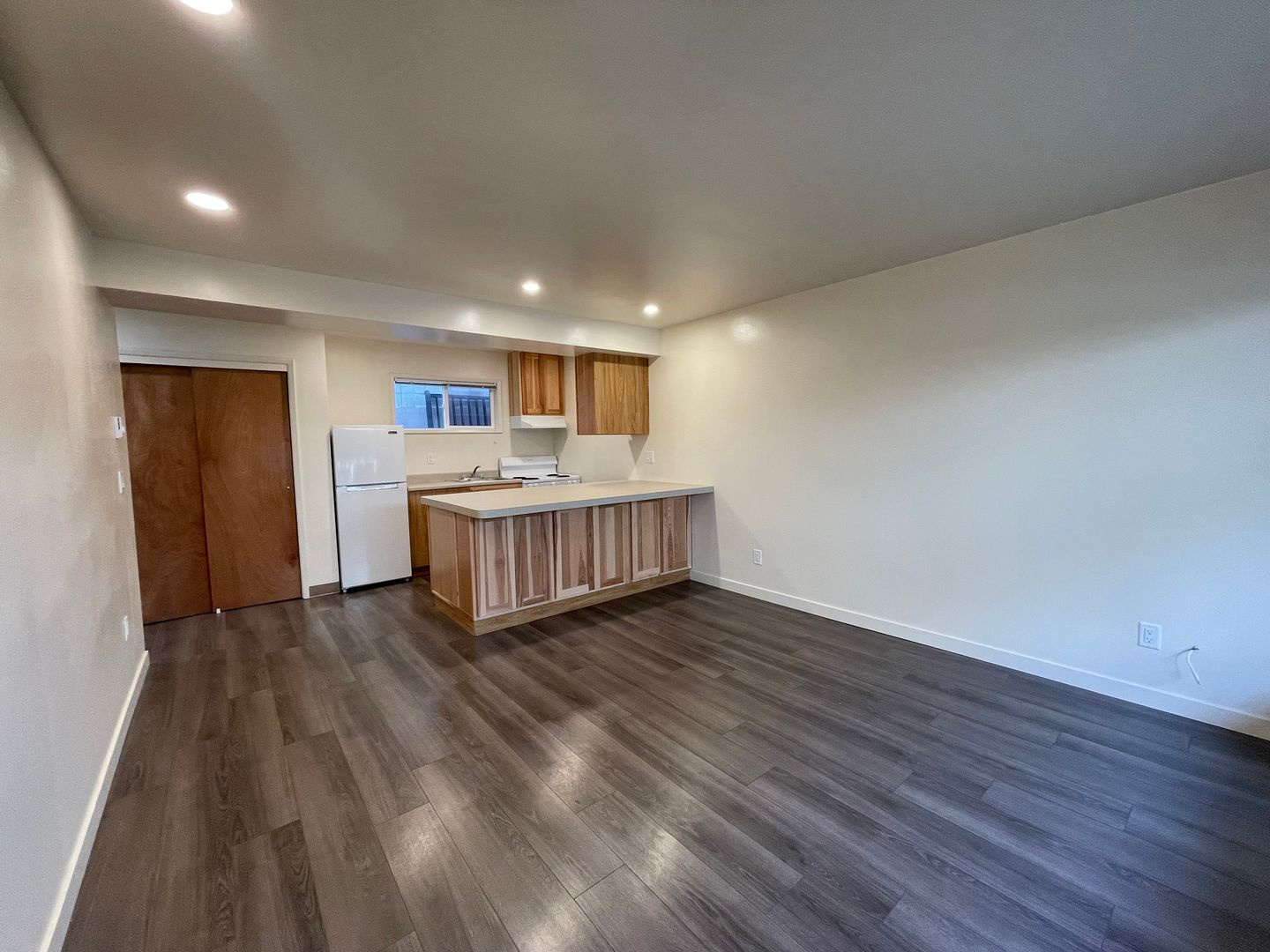 Seattle Apartment: 9041 16th Ave SW