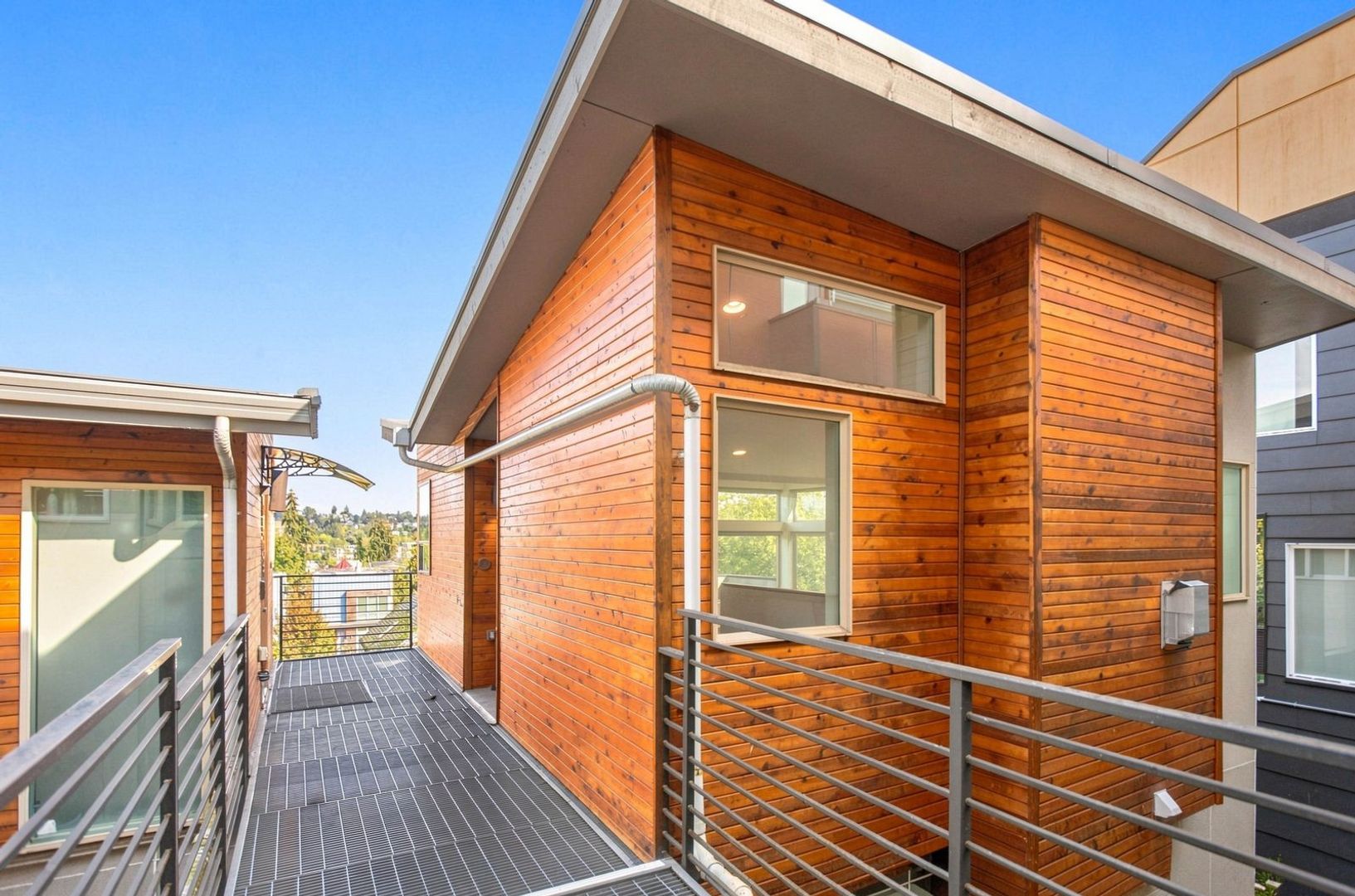 Seattle House: 1540 Sturgus Ave S