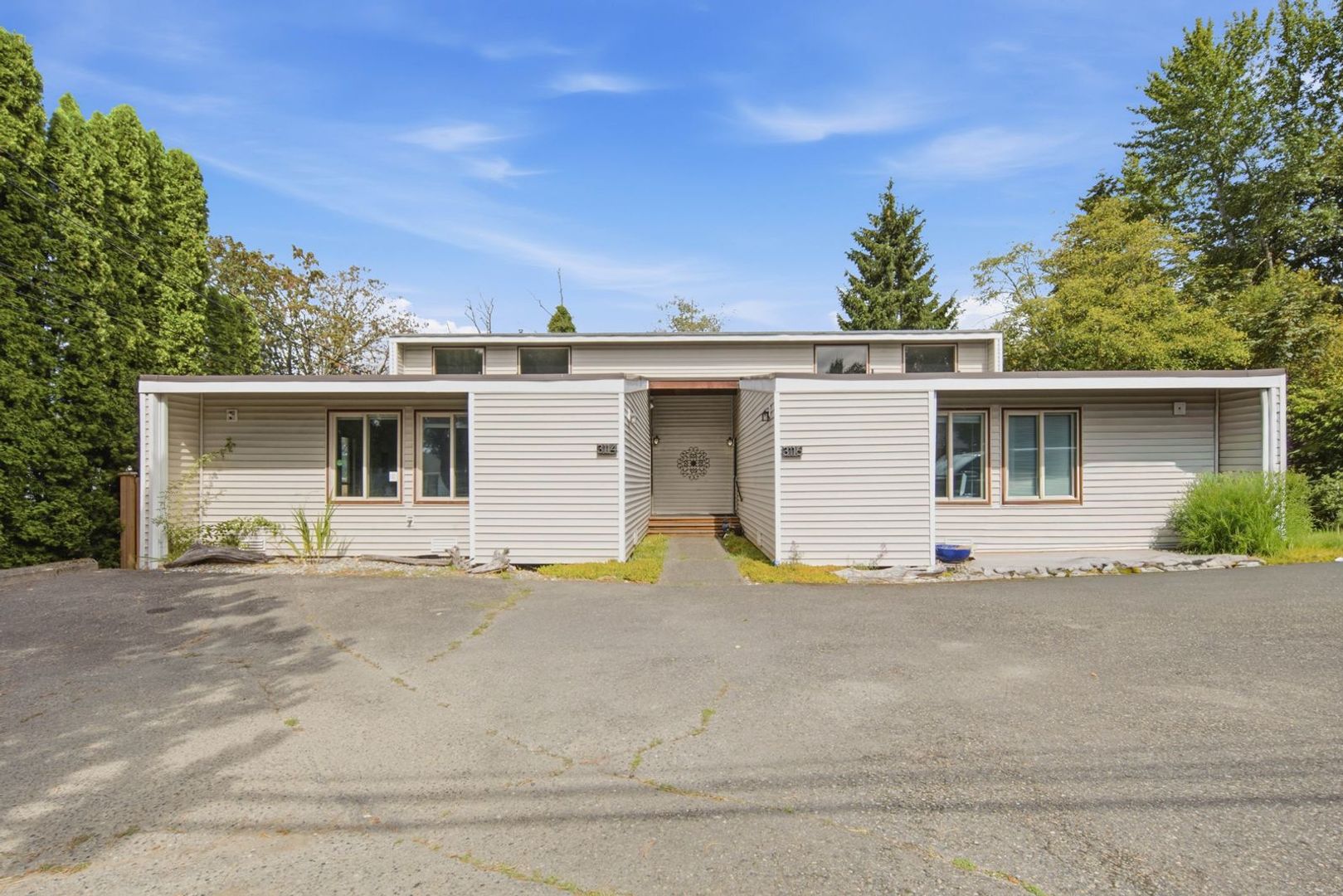 Seatac Apartment: 3114-3116 S 166th St