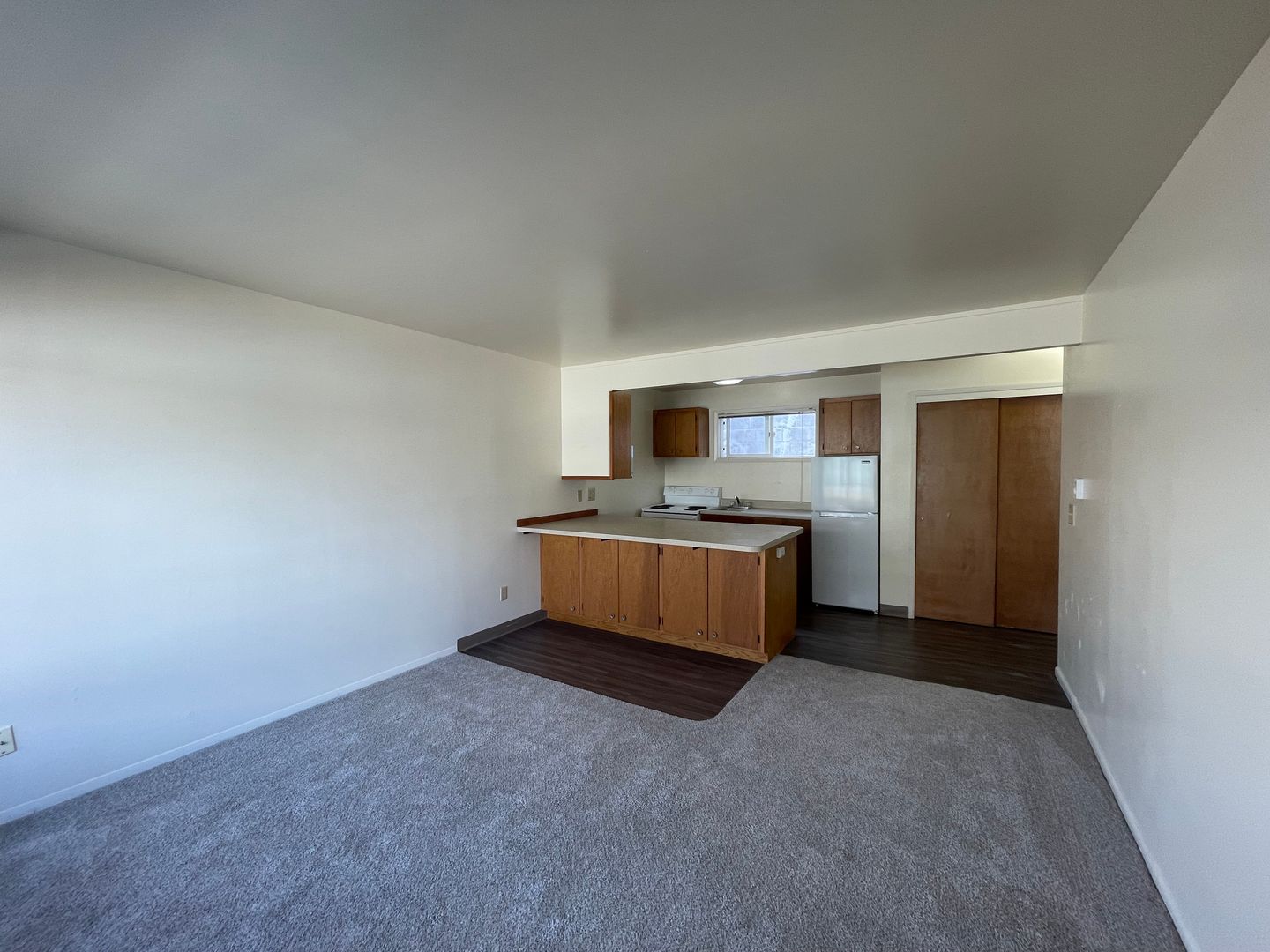 Seattle Apartment: 9041 16th Ave SW