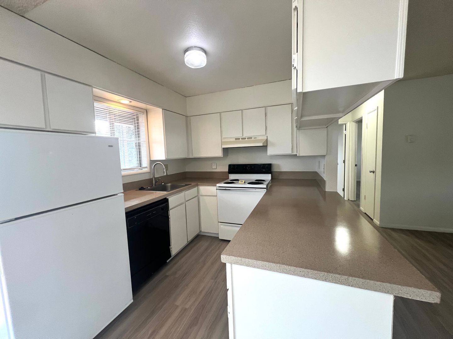 Freshly Renovated Camas 2BR with Oversized Balcony – 1st Full Month FREE! 5 of 12