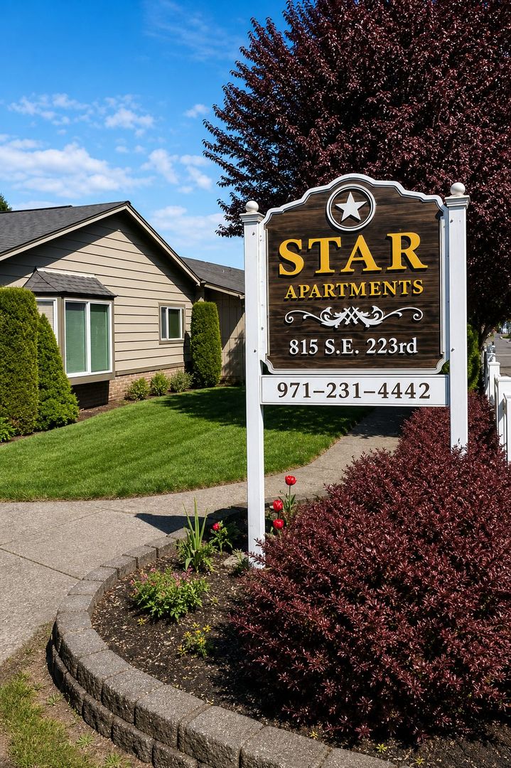 S815 - Star Apartments 2 of 38