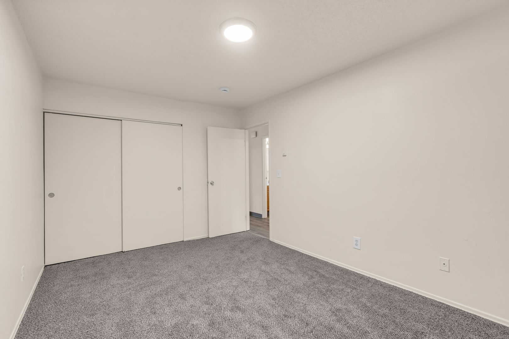 S815 - Star Apartments 18 of 24
