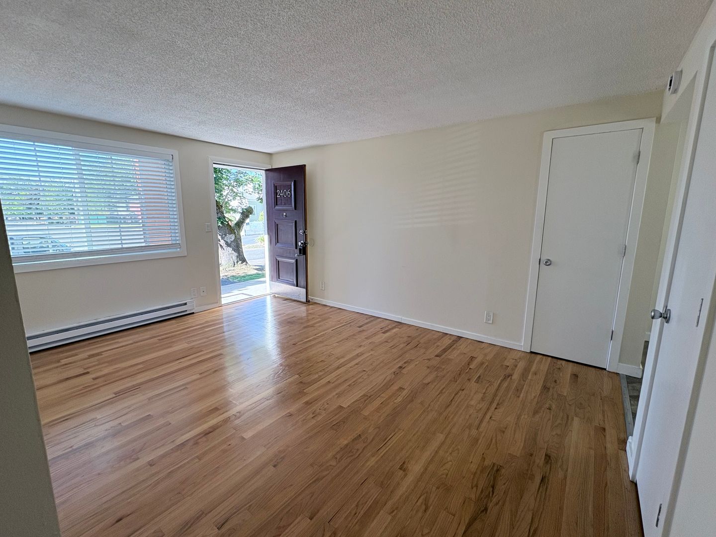 Vancouver Apartment: 2402-2452 E 8th Street