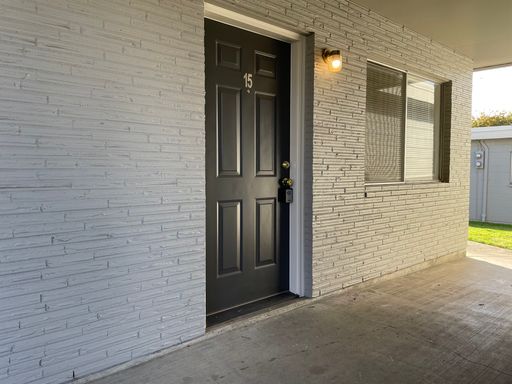 Spacious 1 Bedroom/1 Bath Small Quiet Community! New Flooring, cabinets, paint and MORE!