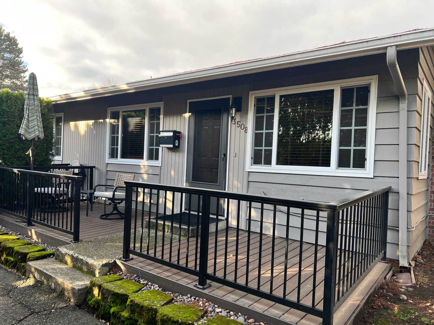 Vancouver Apartment: 3508 Grant Street