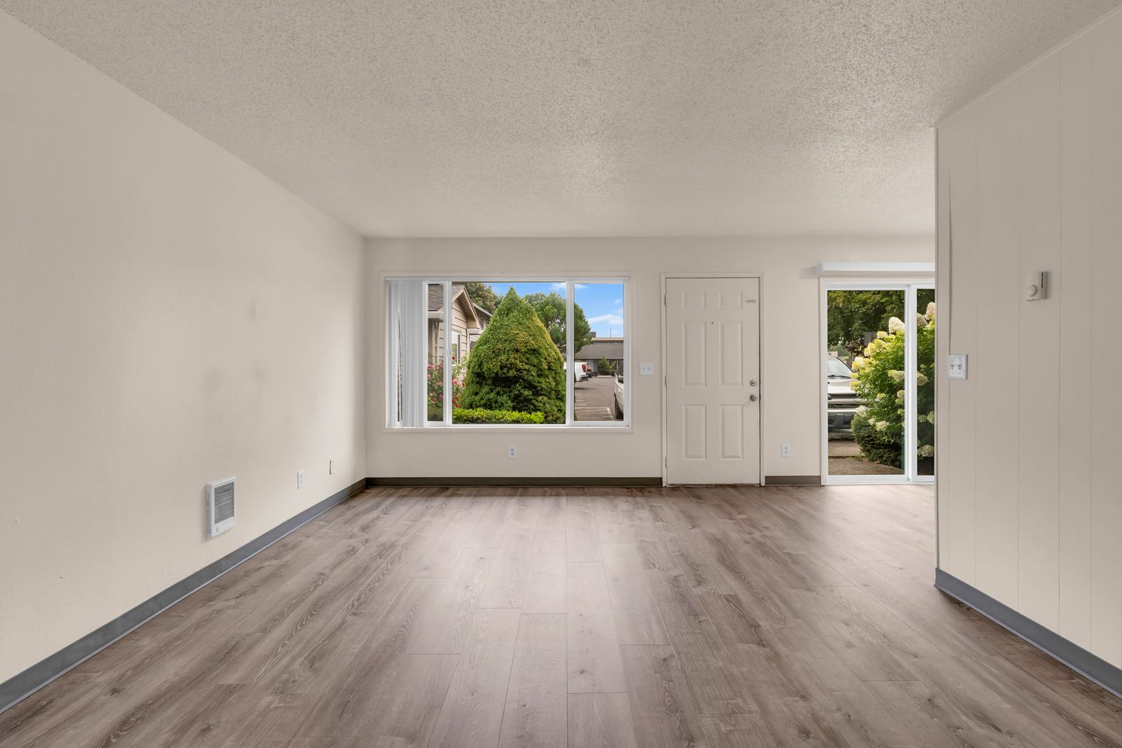 S815 - Star Apartments 7 of 12