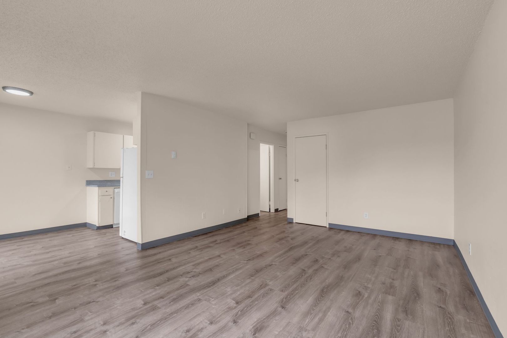 S815 - Star Apartments 6 of 12