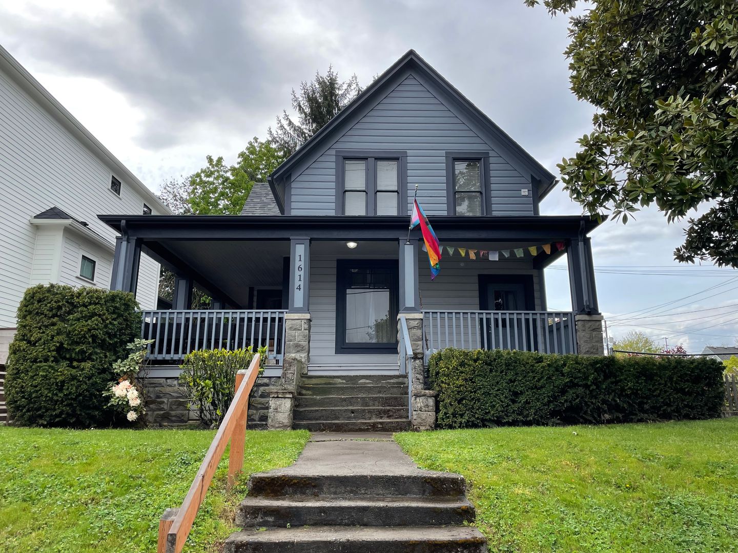 Vancouver Apartment: 1614 Kauffman Ave