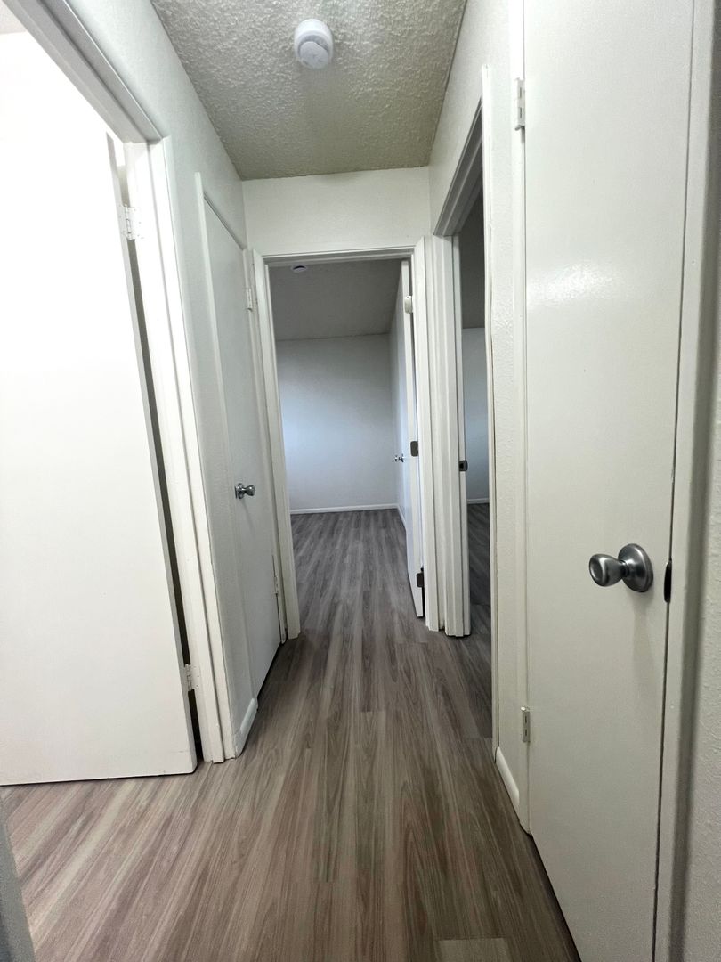 Freshly Renovated Camas 2BR with Oversized Balcony – 1st Full Month FREE! 9 of 12