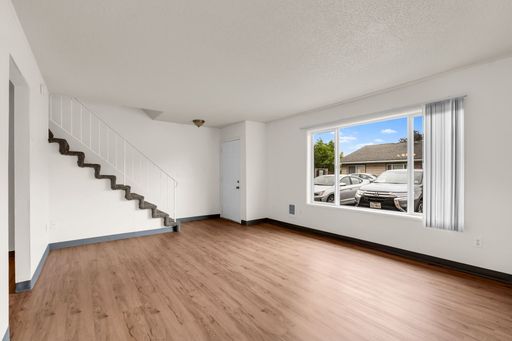 Newly Remodeled! Spacious 3BR Near Shopping & Transit! Call today for a tour! – photo 1