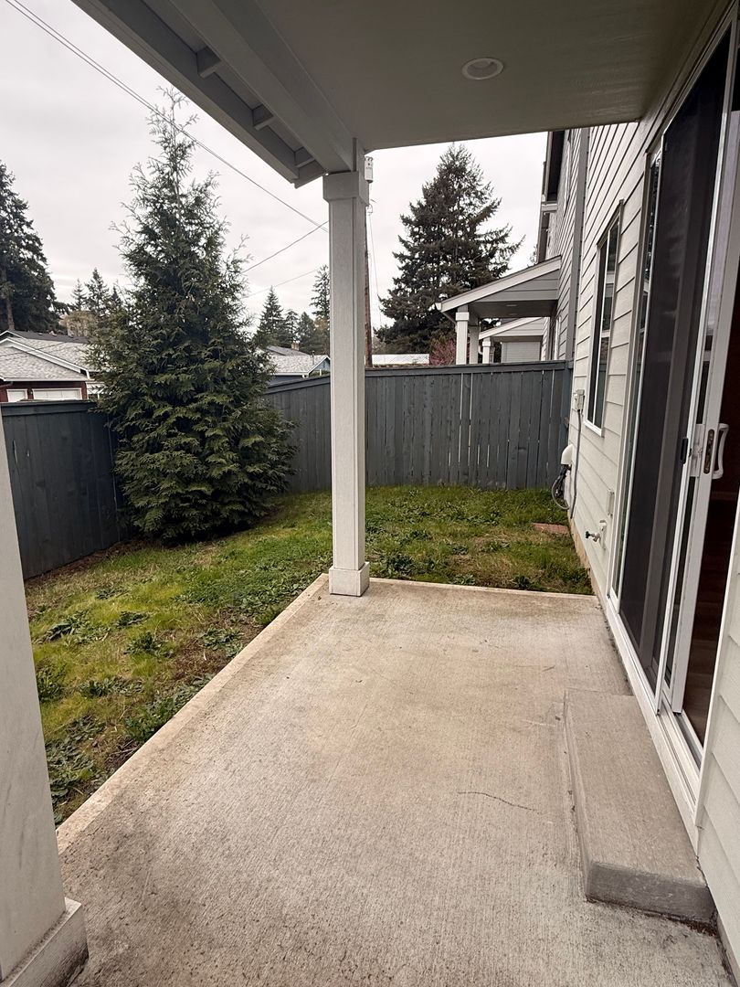 Vancouver Apartment: 11001-11037  NE 23rd Circle