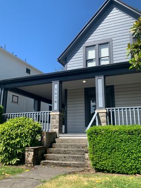 Charming Triplex Main Level with Massive Yard – Just Minutes to Downtown Vancouver! – photo 1