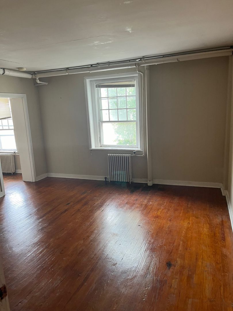 Elizabethtown Apartment: 2 S. Market St